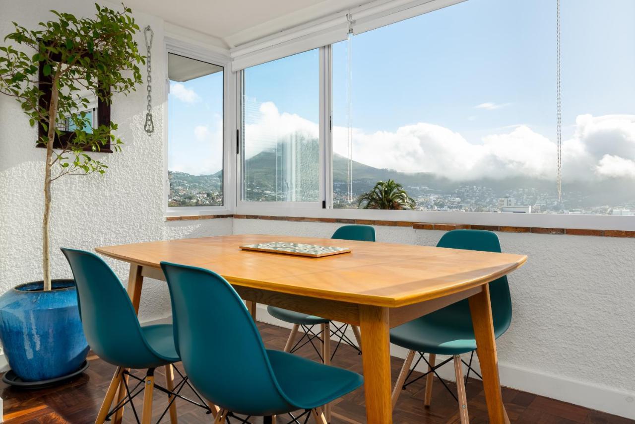 Jagar Court 8 * Cape Town